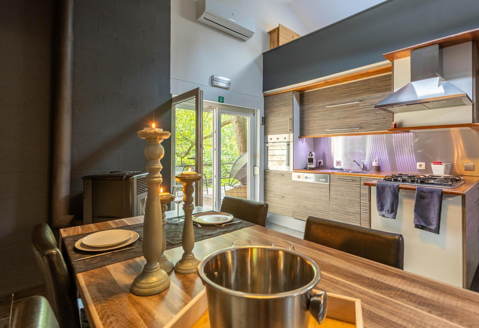 Spontin Le Lov'T - Suite Avec Jacuzzi מראה חיצוני תמונה